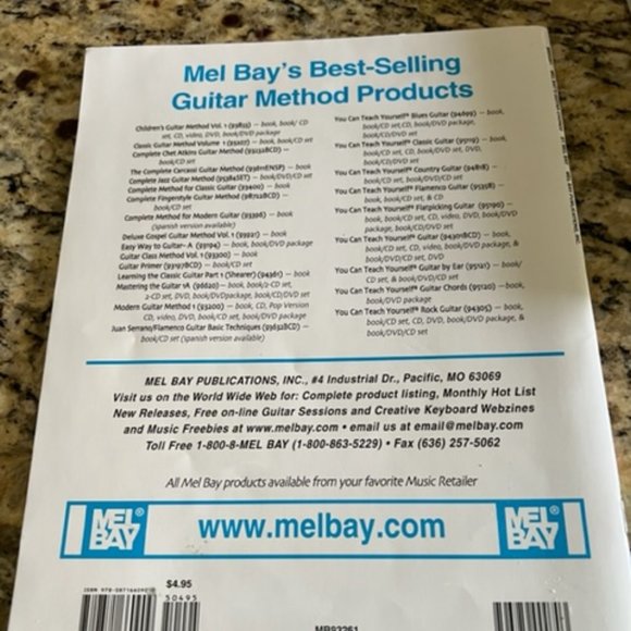 Bundle of 3 Learn to play Guitar and Songbooks - Picture 9 of 10